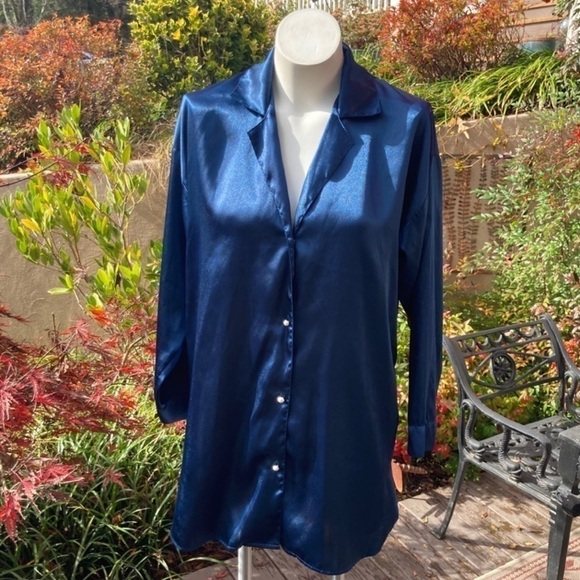 Victoria's Secret | Vintage '90s Gold Label Oversized Silky Button Up Sleep Top - Picture 1 of 7